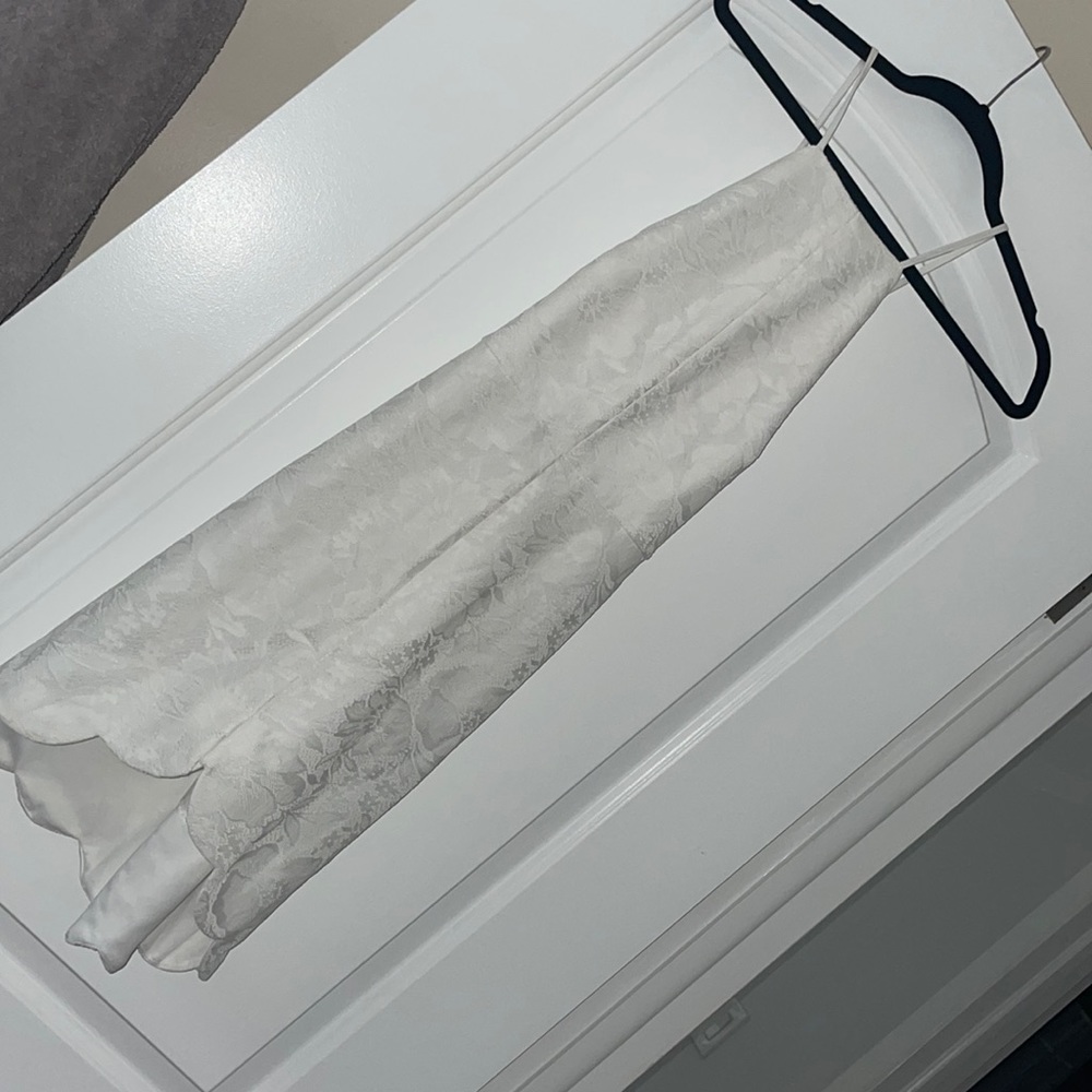 Forever21 high low off white elegant halter dress